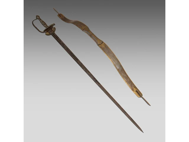A fine gilt damascus bronze bow, 19thc, added a matching sword the bow: 88 cm. (34.64 in.), the sword: 97 cm. (38.18 in.) - afbeelding 2 van  4