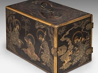 A fine japanese black and gold lacquer takamaki-e kodansu (incense cabinet) decorated with rakans, meiji period (1868-1912), h 28 cm - w 24 cm - d 42 cm