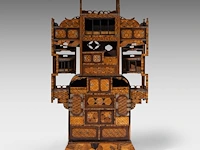 A fine japanese marquetry (yosegi-zaiku) shodona, meiji period (1868-1912), h 165 cm - w 90,5 cm - d 32 cm - afbeelding 2 van  6