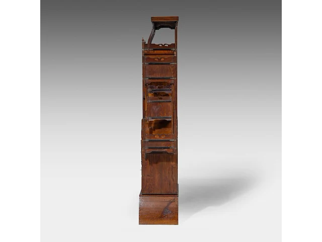 A fine japanese marquetry (yosegi-zaiku) shodona, meiji period (1868-1912), h 165 cm - w 90,5 cm - d 32 cm - afbeelding 6 van  6