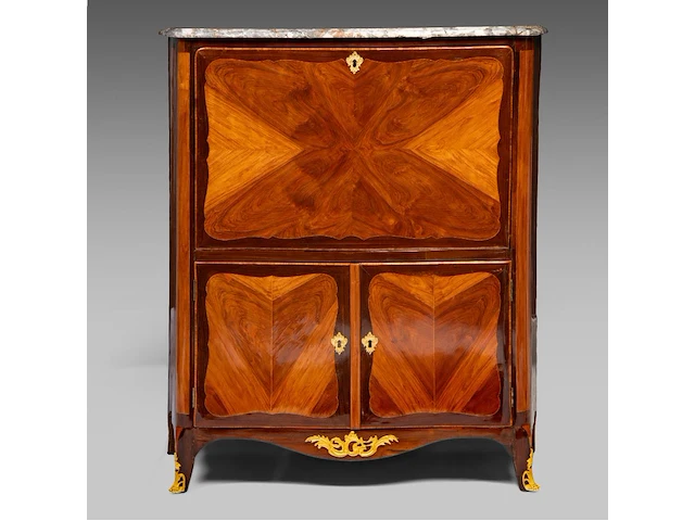 A fine louis xv gilt bronze mounted rosewood veneered 'bureau abattant' with a marble top, mid-18thc 131 x 113 x 44 cm. (51.57 x 44.49 x 17.32 in.) - afbeelding 3 van  8