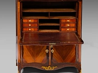 A fine louis xv gilt bronze mounted rosewood veneered 'bureau abattant' with a marble top, mid-18thc 131 x 113 x 44 cm. (51.57 x 44.49 x 17.32 in.) - afbeelding 4 van  8