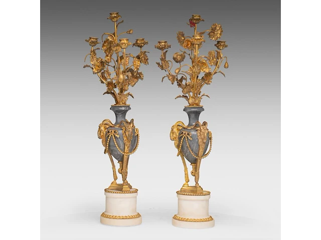 A fine pair of louis xvi period gilt bronze mounted marble candelabras 73 cm. (28.73 in.) - afbeelding 3 van  7
