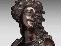 A fine pair of patinated bronze busts by victor paillard & romain, paris total 47 cm. (18 1/2 in.) - afbeelding 6 van  7