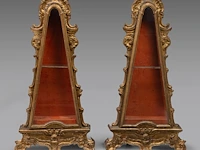 A fine pair of venetian rococo giltwood cone-shaped display cabinets, 18thc 125 x 60 cm. (49.21 x 23.62 in.)