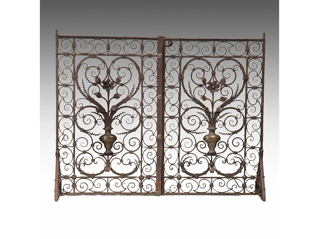 A fine pair of venetian wrought iron fences with scrollwork, 16th/17thc 95 x 62 cm. (37.39 x 24.41 in.) - afbeelding 4 van  4