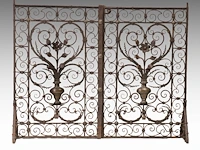 A fine pair of venetian wrought iron fences with scrollwork, 16th/17thc 95 x 62 cm. (37.39 x 24.41 in.) - afbeelding 4 van  4