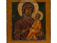 A fine russian orthodox icon of the 'mother of god of tikhvin', 18th/19thc 30 x 26 cm. (11.81 x 10.24 in.)