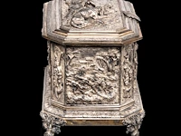 A fine silver-plated jewellery box, relief decorated with hunting scenes 15 x 20 x 13 cm. (5.91 x 7.87 x 5.12 in.) - afbeelding 5 van  8