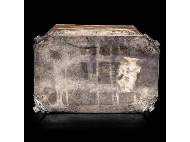 A fine silver-plated jewellery box, relief decorated with hunting scenes 15 x 20 x 13 cm. (5.91 x 7.87 x 5.12 in.) - afbeelding 7 van  8
