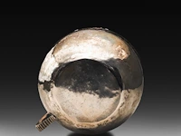 A flemish silver chamber pot, 17thc, weight: ca. 690 g 10 x 24 cm. (3.94 x 9.44 in.) - afbeelding 3 van  4