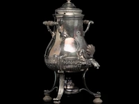 A french silver water kettle on turned wooden feet, french hallmark (1838-1961), 925/000, makers' mark risler & carré, paris, h 35 cm, 1395 g, the burner is added and marked christofle - afbeelding 9 van  22