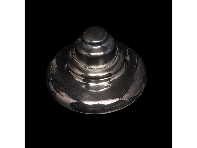 A french silver water kettle on turned wooden feet, french hallmark (1838-1961), 925/000, makers' mark risler & carré, paris, h 35 cm, 1395 g, the burner is added and marked christofle - afbeelding 14 van  22