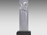 A glass art deco sculpture of the madonna and child by rené lalique (1860-1945) 37.5 cm. (14.75 in.) - afbeelding 4 van  6