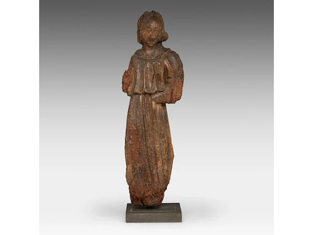 A gothic walnut sculpture of an angel, ca. 1500 63 cm. (24.80 in.) - afbeelding 1 van  8