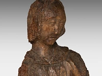 A gothic walnut sculpture of an angel, ca. 1500 63 cm. (24.80 in.) - afbeelding 7 van  8