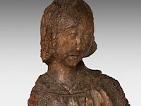 A gothic walnut sculpture of an angel, ca. 1500 63 cm. (24.80 in.) - afbeelding 8 van  8