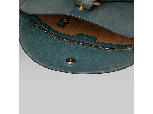 A green delvaux 'verdict' handbag in ostrich leather 37.5 cm. (14.75 in.) - afbeelding 9 van  10