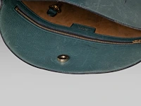 A green delvaux 'verdict' handbag in ostrich leather 37.5 cm. (14.75 in.) - afbeelding 9 van  10