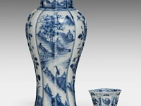 A group of chinese 19thc famille rose ware, incl. a 'dragon' octagonal footed bowl, h 7,5 - 20,5 x 21 cm - and a group of 18thc export porcelain, tallest h 21 cm - afbeelding 14 van  18
