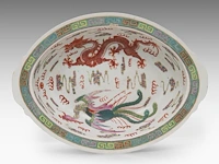A group of chinese famille rose ware, incl. three wine warmers, some marked, republic period, tallest h 22 cm - afbeelding 12 van  22