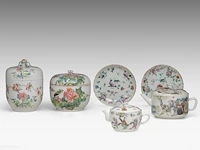 A group of chinese famille rose ware, incl. two fine teapots, some signed, some marked and of the tongzhi period, tallest h 16,5 cm (6)