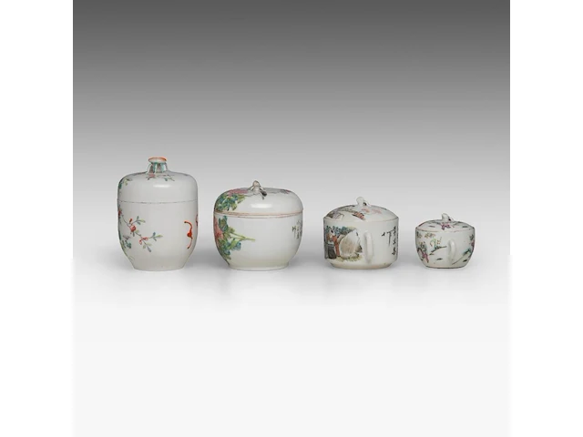 A group of chinese famille rose ware, incl. two fine teapots, some signed, some marked and of the tongzhi period, tallest h 16,5 cm (6) - afbeelding 5 van  10