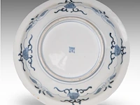 A group of thirteen japanese imari plates, incl. a series of six deep plates, meiji period, ø 23,5 - 29 cm (13) - afbeelding 7 van  11