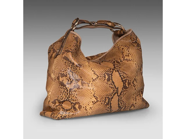 A gucci python tote bag 35 x 47 x 11 cm. (13.77 x 18 1/2 x 4.33 in.) - afbeelding 2 van  8
