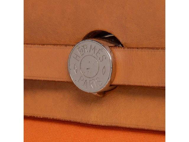 A hermès 'herbag' 31 in leather and orange toile, includes pouch, h 25 - w 31 - d 10 cm - afbeelding 6 van  18
