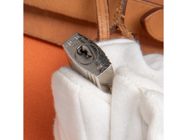 A hermès 'herbag' 31 in leather and orange toile, includes pouch, h 25 - w 31 - d 10 cm - afbeelding 7 van  18