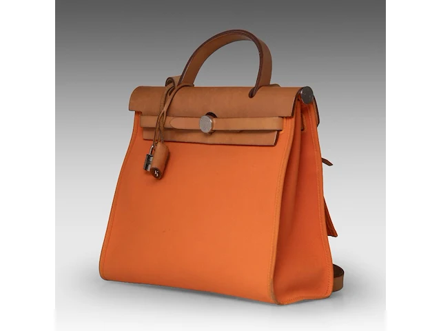 A hermès 'herbag' 31 in leather and orange toile, includes pouch, h 25 - w 31 - d 10 cm - afbeelding 11 van  18