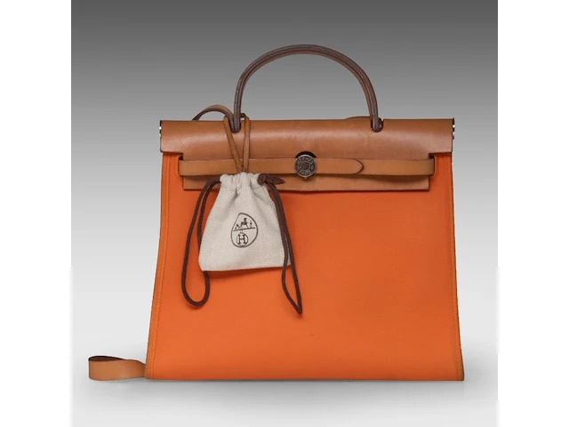 A hermès 'herbag' 31 in leather and orange toile, includes pouch, h 25 - w 31 - d 10 cm - afbeelding 13 van  18