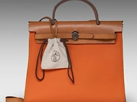 A hermès 'herbag' 31 in leather and orange toile, includes pouch, h 25 - w 31 - d 10 cm - afbeelding 13 van  18