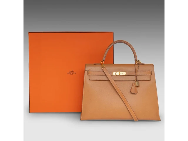 A hermès kelly 35 sellier veau epsom handbag with cc hardware 24.5 x 35 x 13 cm. (9.65 x 13.77 x 5.12 in.) - afbeelding 8 van  19