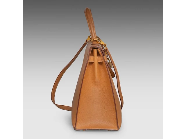 A hermès kelly 35 sellier veau epsom handbag with cc hardware 24.5 x 35 x 13 cm. (9.65 x 13.77 x 5.12 in.) - afbeelding 14 van  19