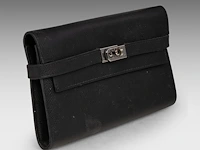 A hermès kelly wallet to go in black calfskin 11 x 20 cm. (4.33 x 7.87 in.) - afbeelding 3 van  9
