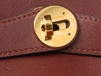 A hermès lindy 34 rouge hermès veau swift leather handbag with cc hardware 22 x 34 x 16 cm. (8.66 x 13.39 x 6.29 in.) - afbeelding 6 van  19