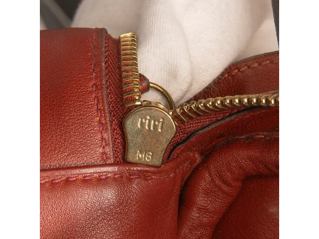 A hermès lindy 34 rouge hermès veau swift leather handbag with cc hardware 22 x 34 x 16 cm. (8.66 x 13.39 x 6.29 in.) - afbeelding 9 van  19