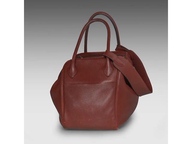 A hermès lindy 34 rouge hermès veau swift leather handbag with cc hardware 22 x 34 x 16 cm. (8.66 x 13.39 x 6.29 in.) - afbeelding 17 van  19
