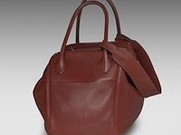 A hermès lindy 34 rouge hermès veau swift leather handbag with cc hardware 22 x 34 x 16 cm. (8.66 x 13.39 x 6.29 in.) - afbeelding 17 van  19
