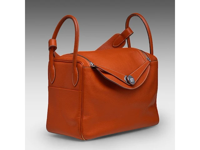 A hermès lindy handbag 24 x 35 x 17 cm. (9.44 x 13.77 x 6.69 in.) - afbeelding 4 van  11