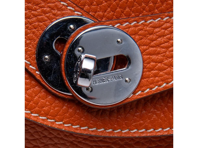 A hermès lindy handbag 24 x 35 x 17 cm. (9.44 x 13.77 x 6.69 in.) - afbeelding 11 van  11