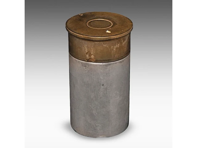 A hermès two-tone silver plate table lighter 'cartouche', ca 1970 9.5 cm. (3.74 in.) - afbeelding 1 van  6