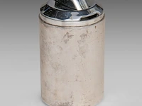 A hermès two-tone silver plate table lighter 'cartouche', ca 1970 9.5 cm. (3.74 in.) - afbeelding 2 van  6