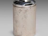 A hermès two-tone silver plate table lighter 'cartouche', ca 1970 9.5 cm. (3.74 in.) - afbeelding 3 van  6
