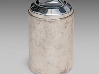 A hermès two-tone silver plate table lighter 'cartouche', ca 1970 9.5 cm. (3.74 in.) - afbeelding 4 van  6
