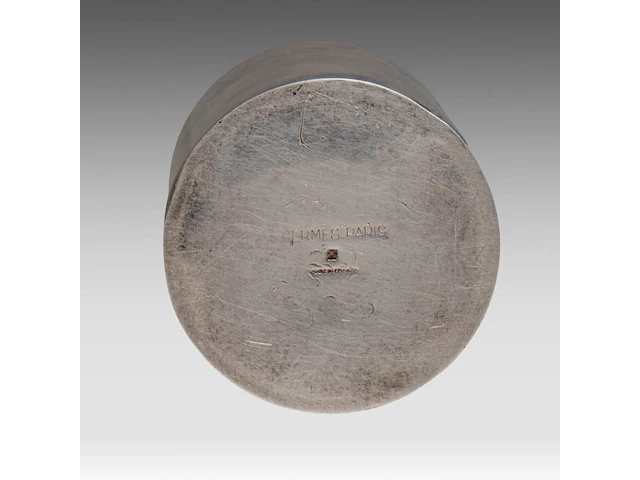 A hermès two-tone silver plate table lighter 'cartouche', ca 1970 9.5 cm. (3.74 in.) - afbeelding 5 van  6