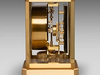 A jaeger-lecoultre 'atmos viii' clock, '70s the clock: 23 x 21 x 16.5 cm. (9.06 x 8.26 x 6 1/2 in.), the case: 26 x 24 x 19.5 cm. (10.24 x 9.44 x 7.67 in.) - afbeelding 5 van  9