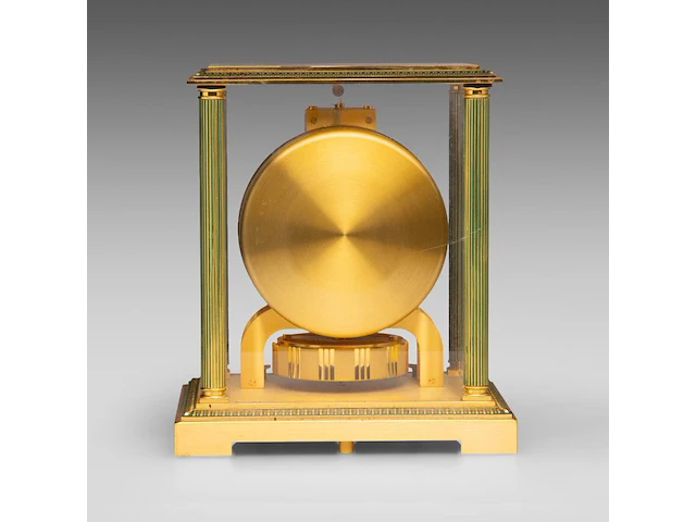 A jaeger-lecoultre 'vendôme' atmos clock, '70s 24 x 21 x 16.5 cm. (9.44 x 8.26 x 6 1/2 in.) - afbeelding 5 van  6